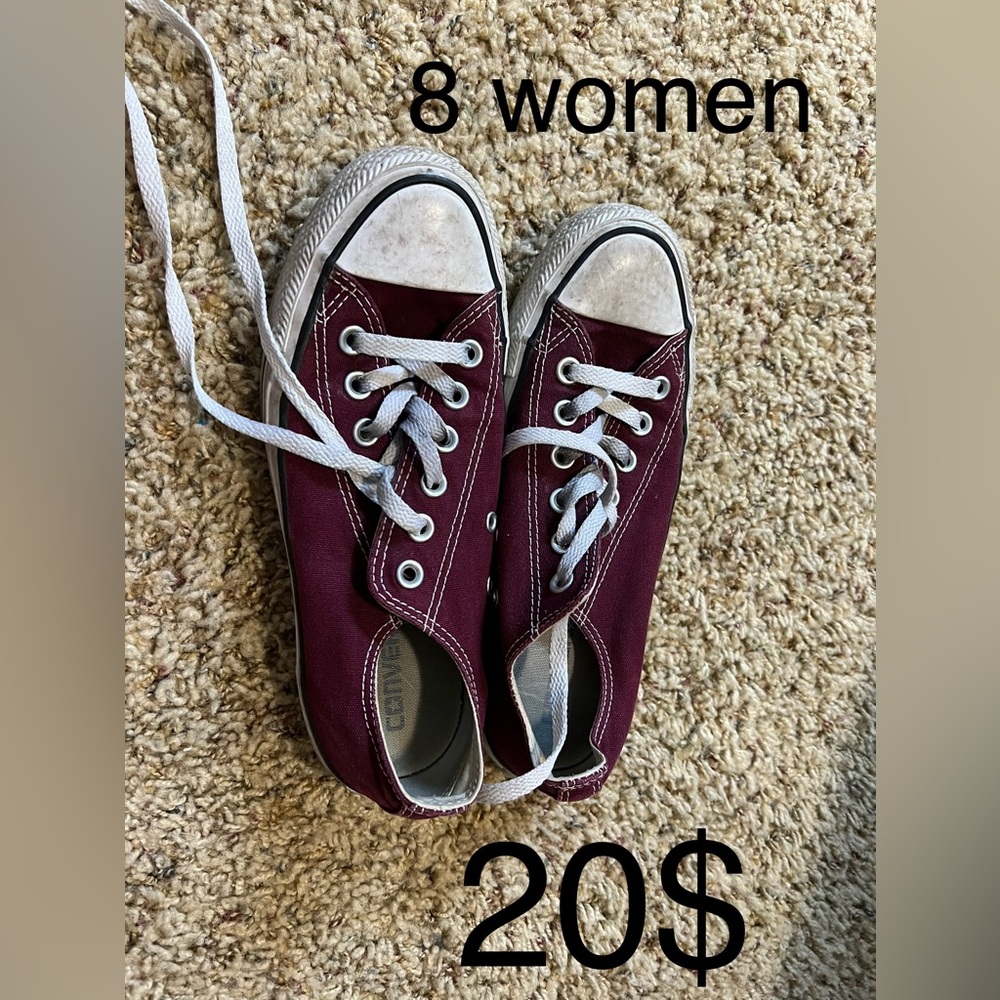 Maroon converse